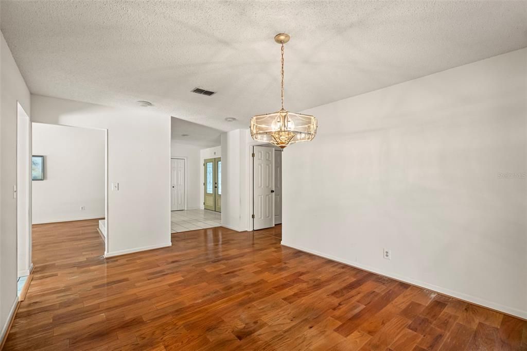 На продажу: $525,000 (3 спален, 2 ванн, 1965 Квадратных фут)