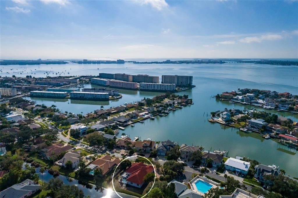 На продажу: $1,350,000 (4 спален, 4 ванн, 3464 Квадратных фут)