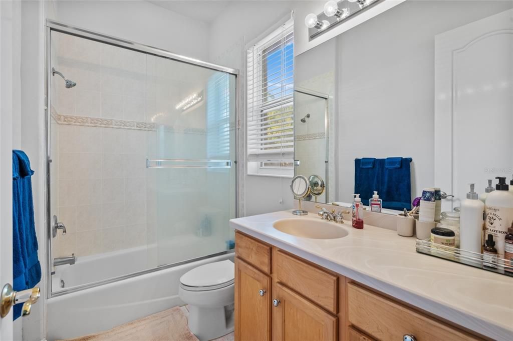 На продажу: $1,350,000 (4 спален, 4 ванн, 3464 Квадратных фут)