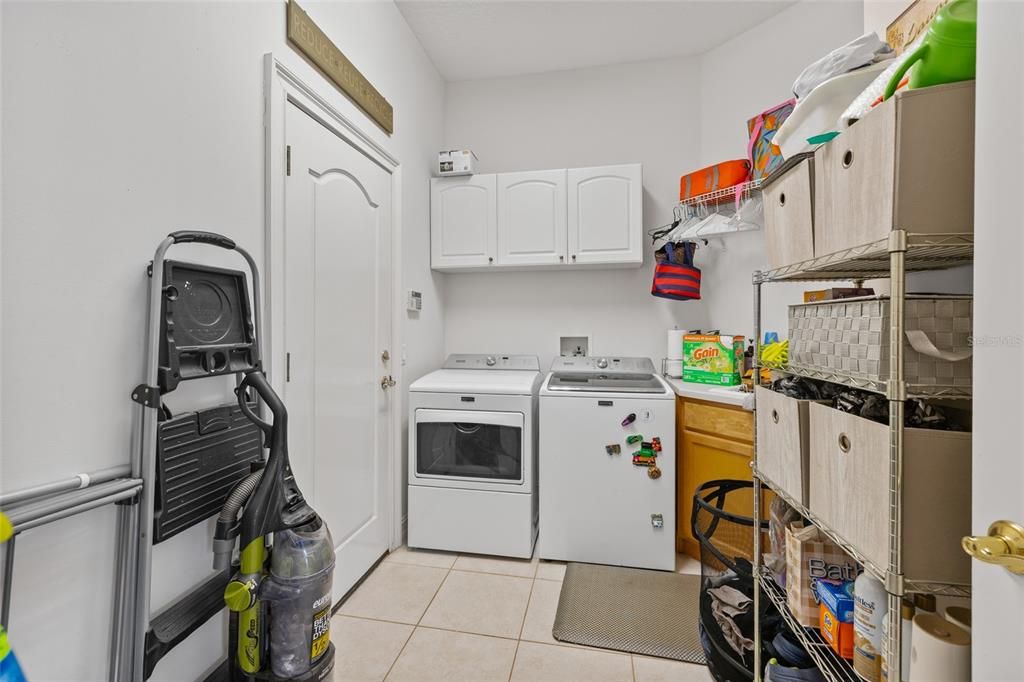 На продажу: $1,350,000 (4 спален, 4 ванн, 3464 Квадратных фут)