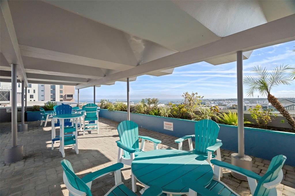 For Sale: $295,999 (2 beds, 2 baths, 1045 Square Feet)