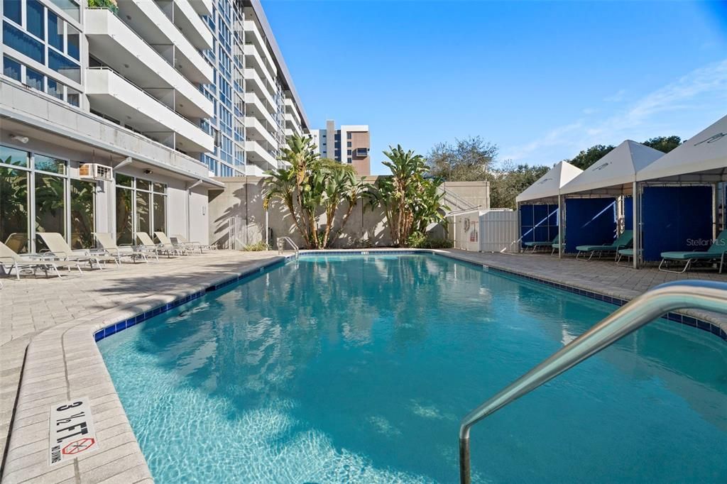 For Sale: $295,999 (2 beds, 2 baths, 1045 Square Feet)