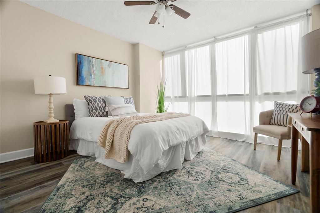 For Sale: $295,999 (2 beds, 2 baths, 1045 Square Feet)