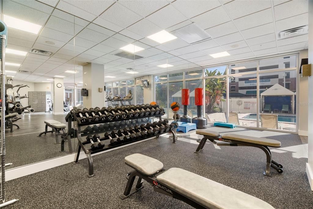 For Sale: $295,999 (2 beds, 2 baths, 1045 Square Feet)