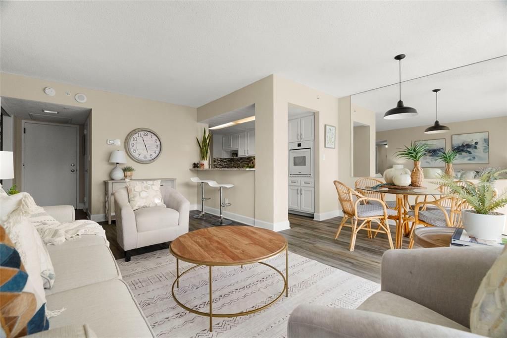 For Sale: $295,999 (2 beds, 2 baths, 1045 Square Feet)