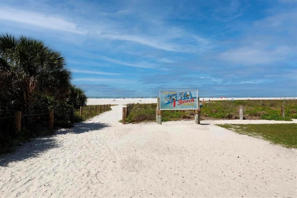 出租: $2,300 (2 贝兹, 2 浴室, 1101 平方英尺)