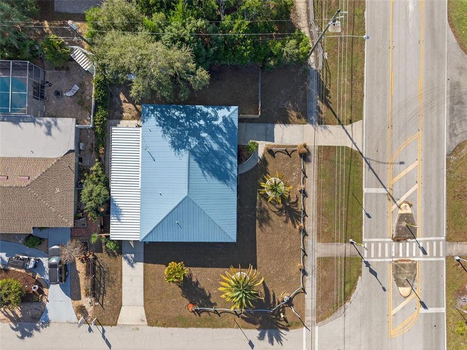 На продажу: $415,000 (2 спален, 1 ванн, 1187 Квадратных фут)