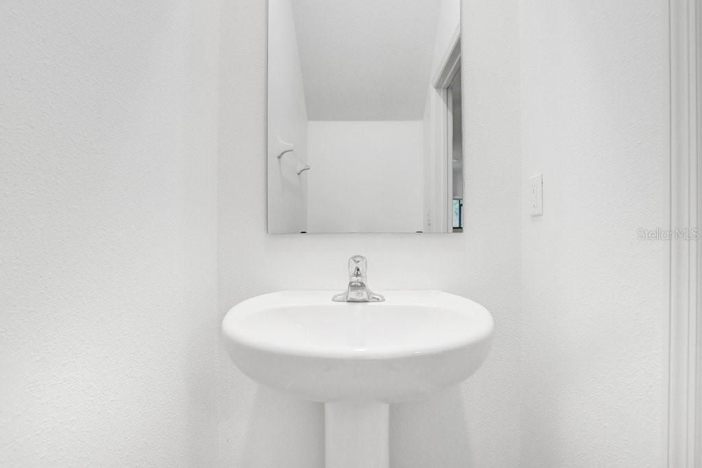 For Rent: $1,950 (3 beds, 2 baths, 1634 Square Feet)