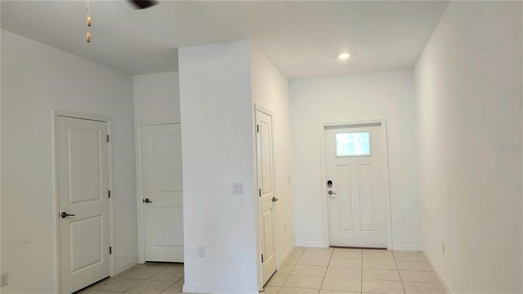 For Rent: $1,950 (3 beds, 2 baths, 1634 Square Feet)