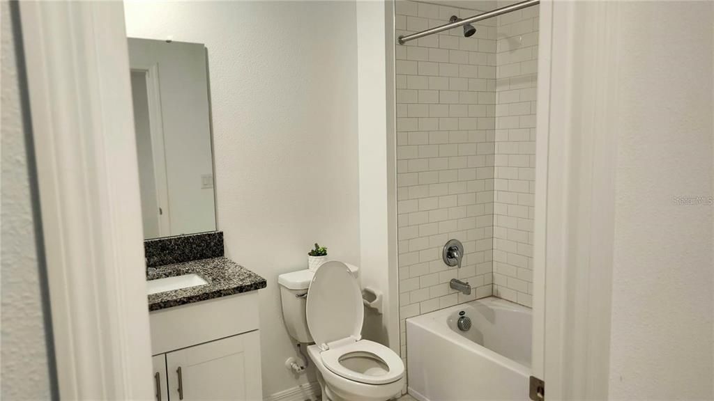 For Rent: $1,950 (3 beds, 2 baths, 1634 Square Feet)