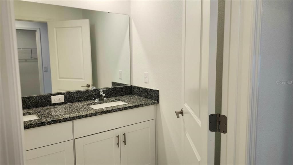 For Rent: $1,950 (3 beds, 2 baths, 1634 Square Feet)