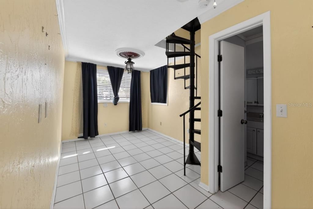 En Venta: $1,350,000 (4 camas, 4 baños, 3294 Pies cuadrados)