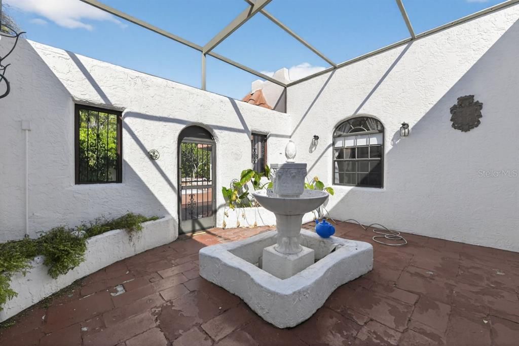 En Venta: $1,350,000 (4 camas, 4 baños, 3294 Pies cuadrados)