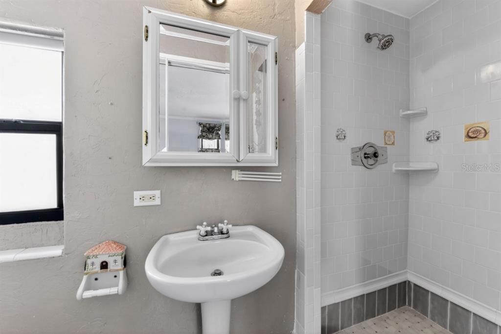 En Venta: $1,350,000 (4 camas, 4 baños, 3294 Pies cuadrados)