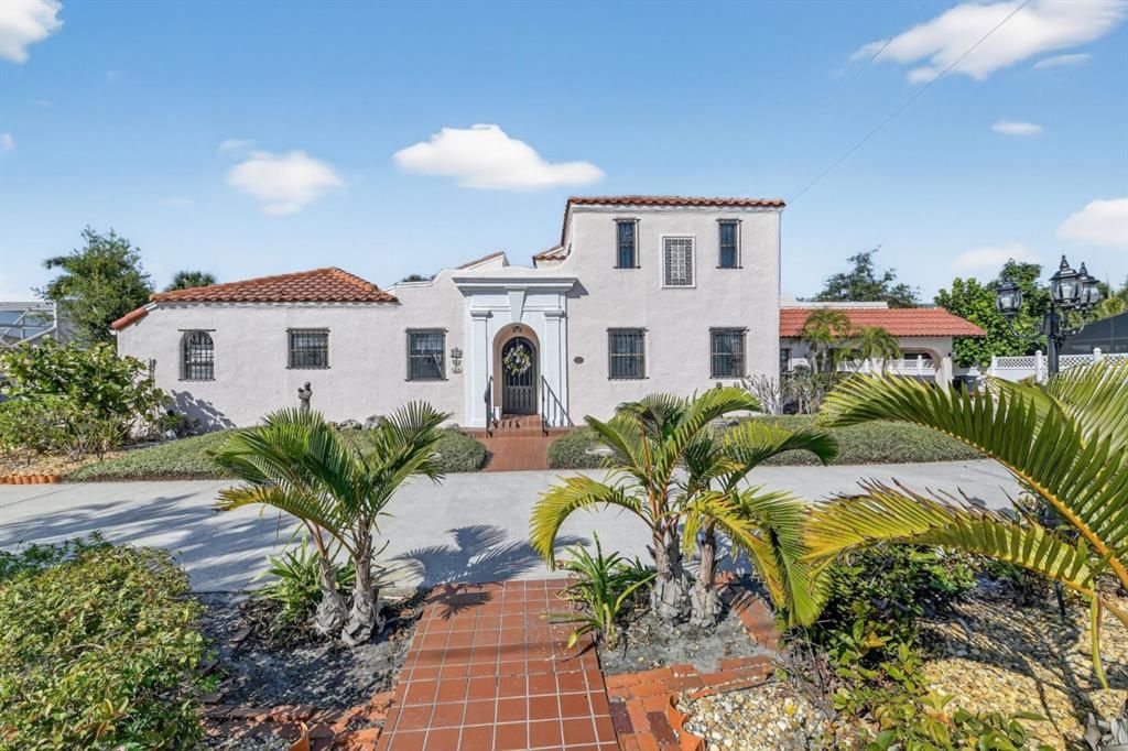 En Venta: $1,350,000 (4 camas, 4 baños, 3294 Pies cuadrados)