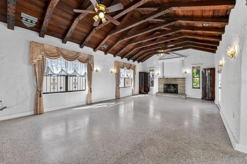 En Venta: $1,350,000 (4 camas, 4 baños, 3294 Pies cuadrados)