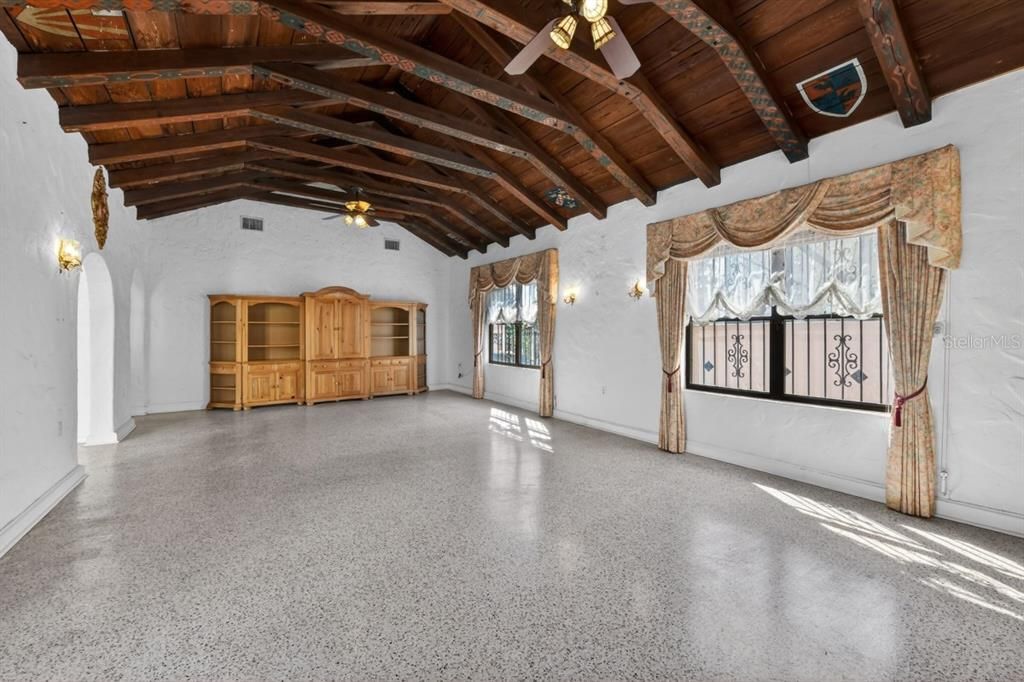 En Venta: $1,350,000 (4 camas, 4 baños, 3294 Pies cuadrados)