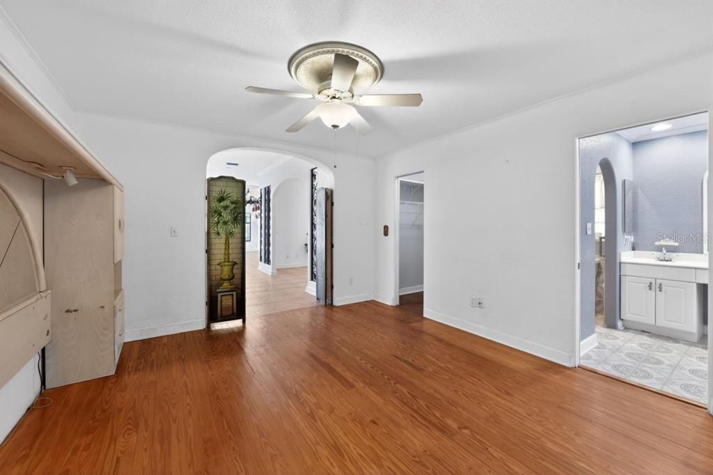 En Venta: $1,350,000 (4 camas, 4 baños, 3294 Pies cuadrados)