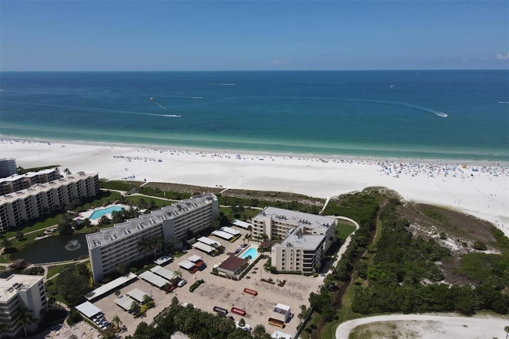 For Rent: $6,500 (2 beds, 2 baths, 1337 Square Feet)