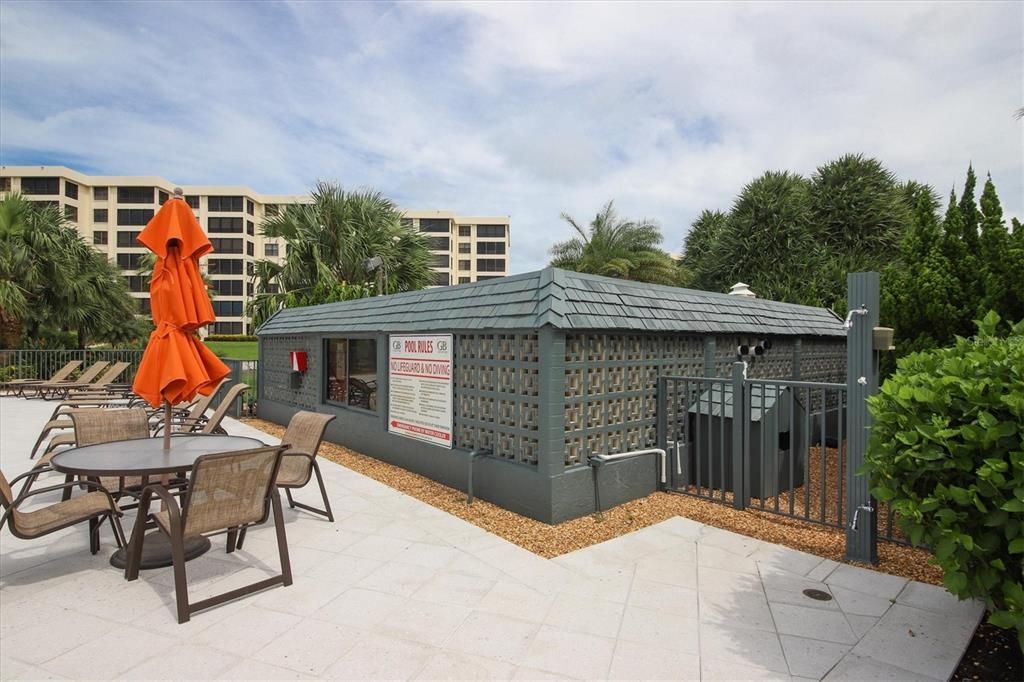 For Rent: $6,500 (2 beds, 2 baths, 1337 Square Feet)