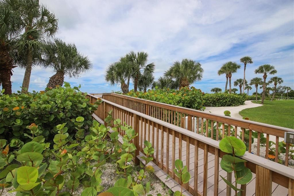 For Rent: $6,500 (2 beds, 2 baths, 1337 Square Feet)