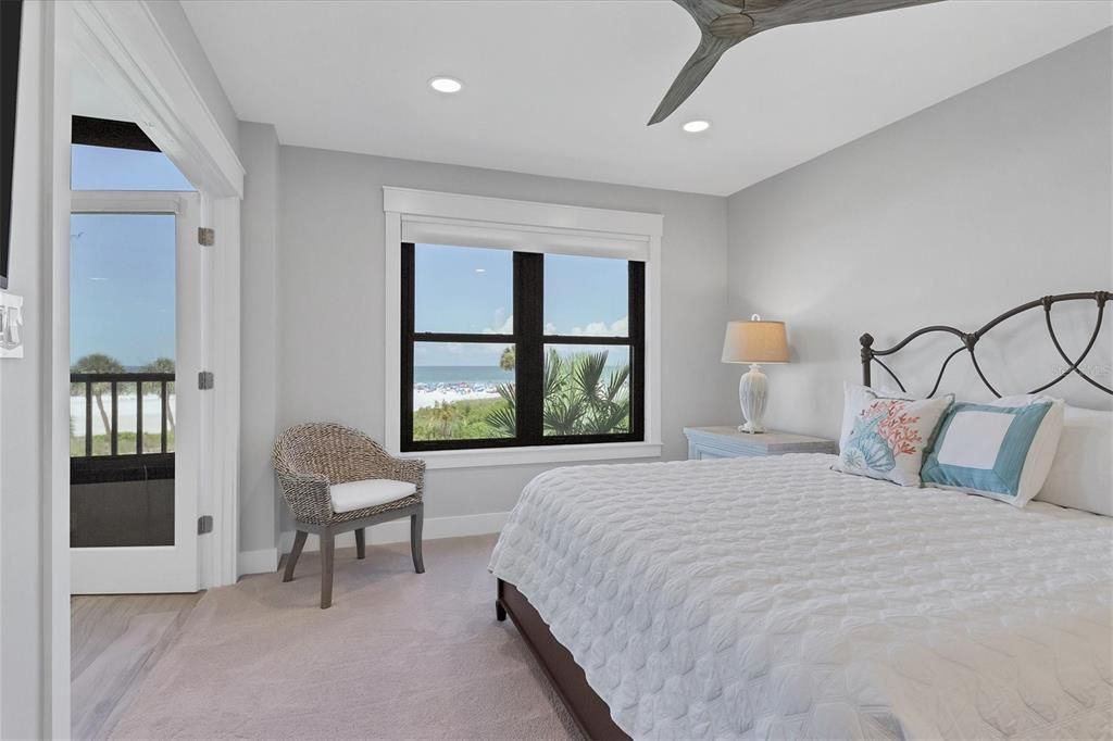 For Rent: $6,500 (2 beds, 2 baths, 1337 Square Feet)