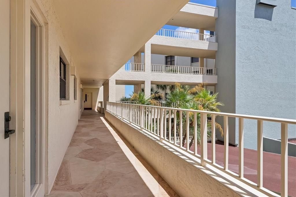 For Rent: $6,500 (2 beds, 2 baths, 1337 Square Feet)