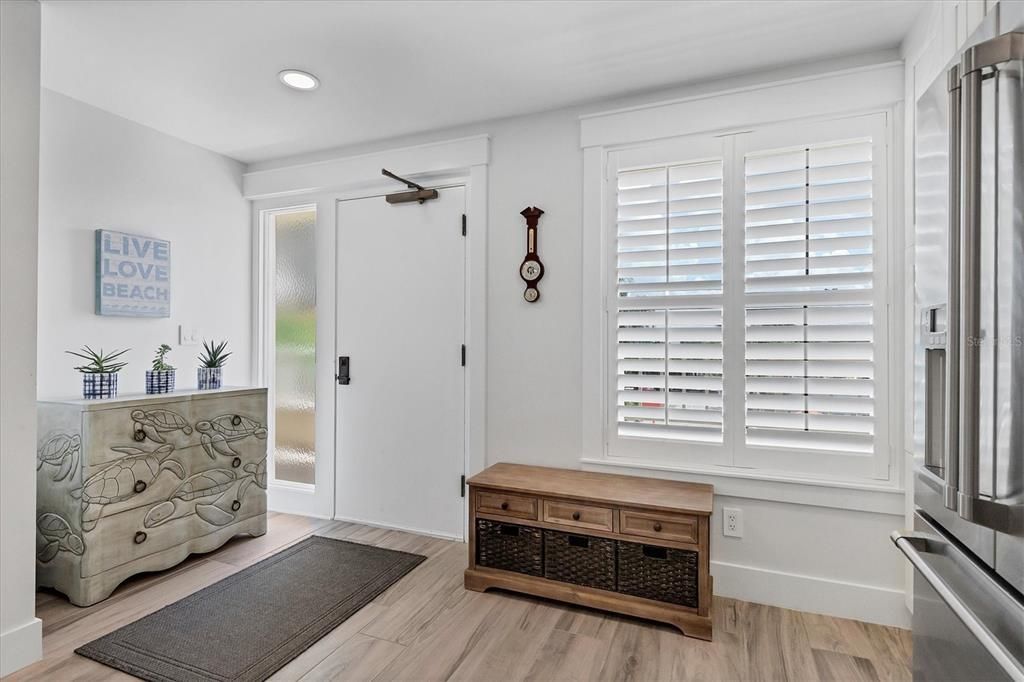 For Rent: $6,500 (2 beds, 2 baths, 1337 Square Feet)