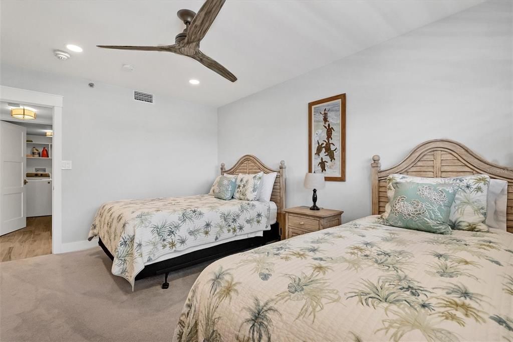 For Rent: $6,500 (2 beds, 2 baths, 1337 Square Feet)