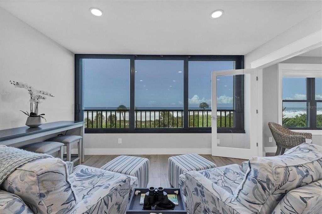 For Rent: $6,500 (2 beds, 2 baths, 1337 Square Feet)