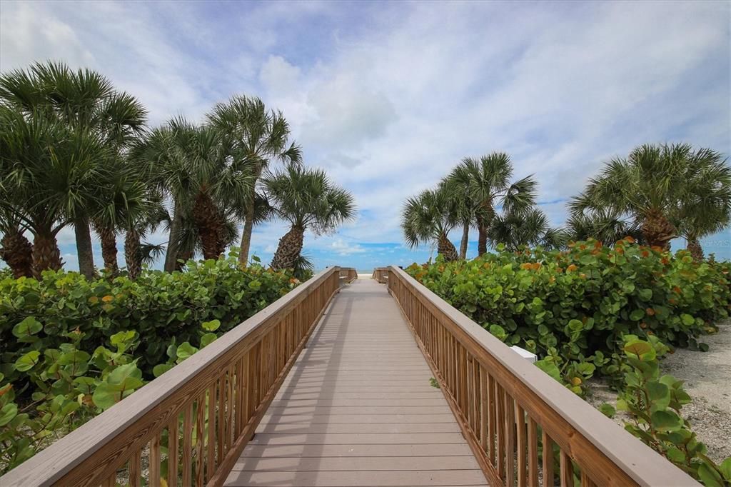 For Rent: $6,500 (2 beds, 2 baths, 1337 Square Feet)