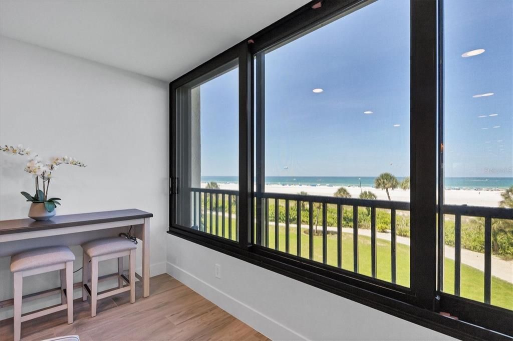 For Rent: $6,500 (2 beds, 2 baths, 1337 Square Feet)