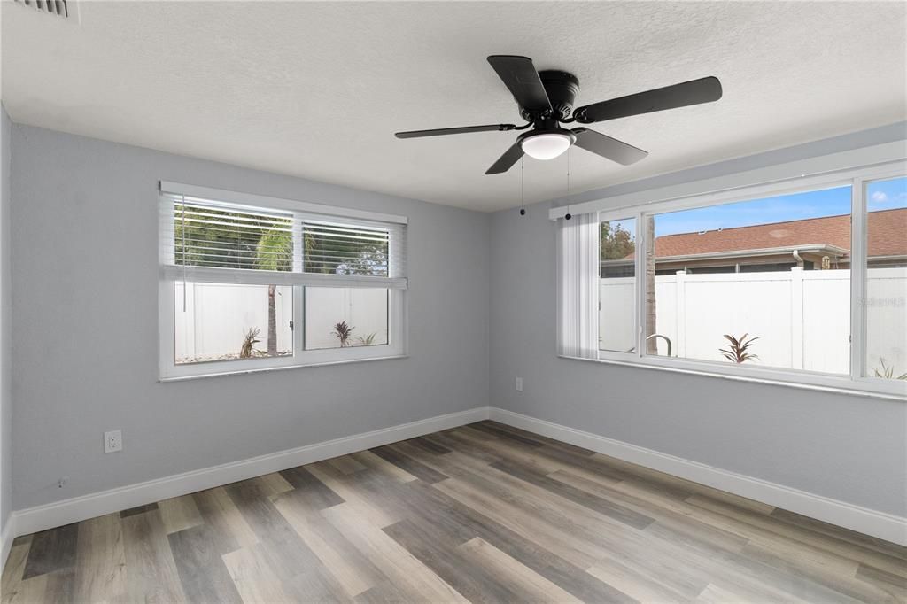 For Rent: $2,700 (3 beds, 2 baths, 1296 Square Feet)