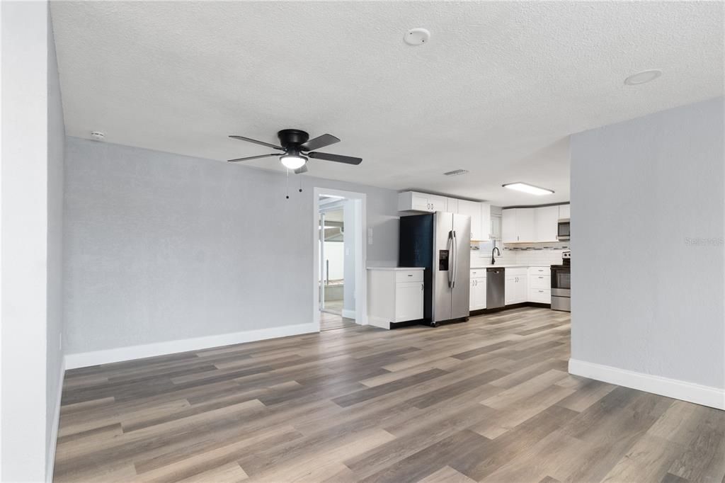 For Rent: $2,700 (3 beds, 2 baths, 1296 Square Feet)