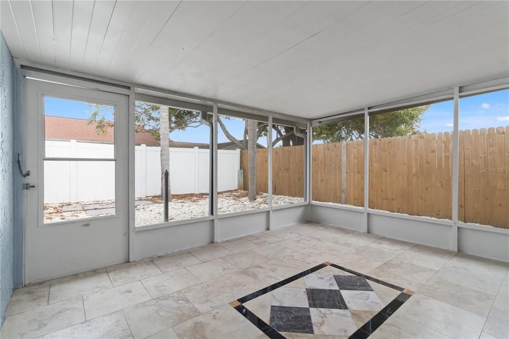 For Rent: $2,700 (3 beds, 2 baths, 1296 Square Feet)