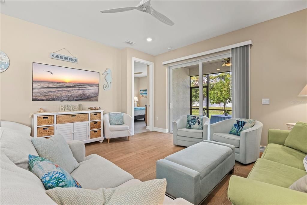 En Venta: $385,000 (2 camas, 2 baños, 1503 Pies cuadrados)