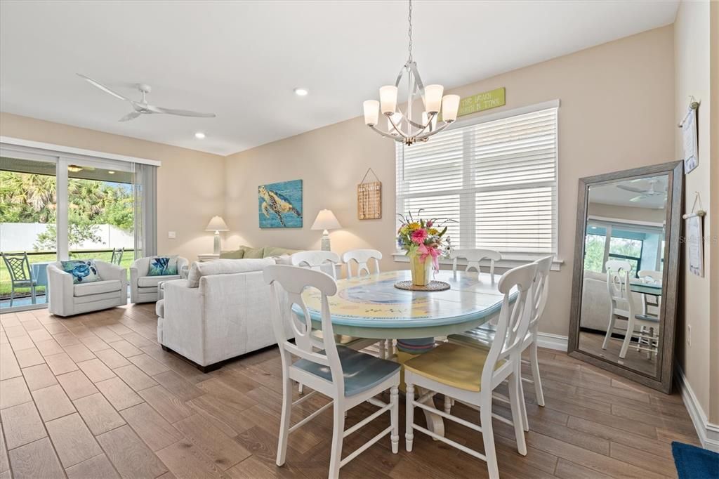 En Venta: $385,000 (2 camas, 2 baños, 1503 Pies cuadrados)