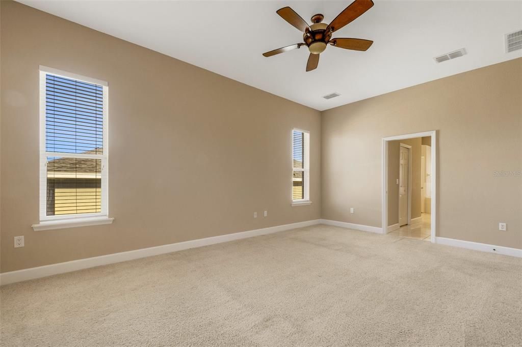 出租: $3,295 (3 贝兹, 2 浴室, 2661 平方英尺)