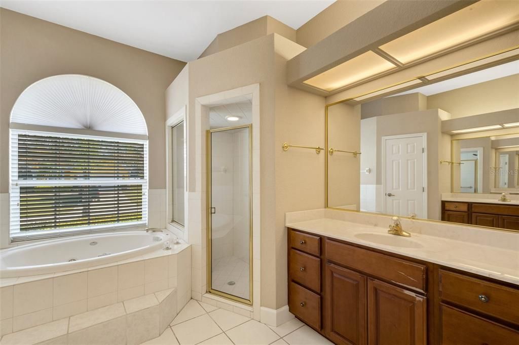 出租: $3,295 (3 贝兹, 2 浴室, 2661 平方英尺)