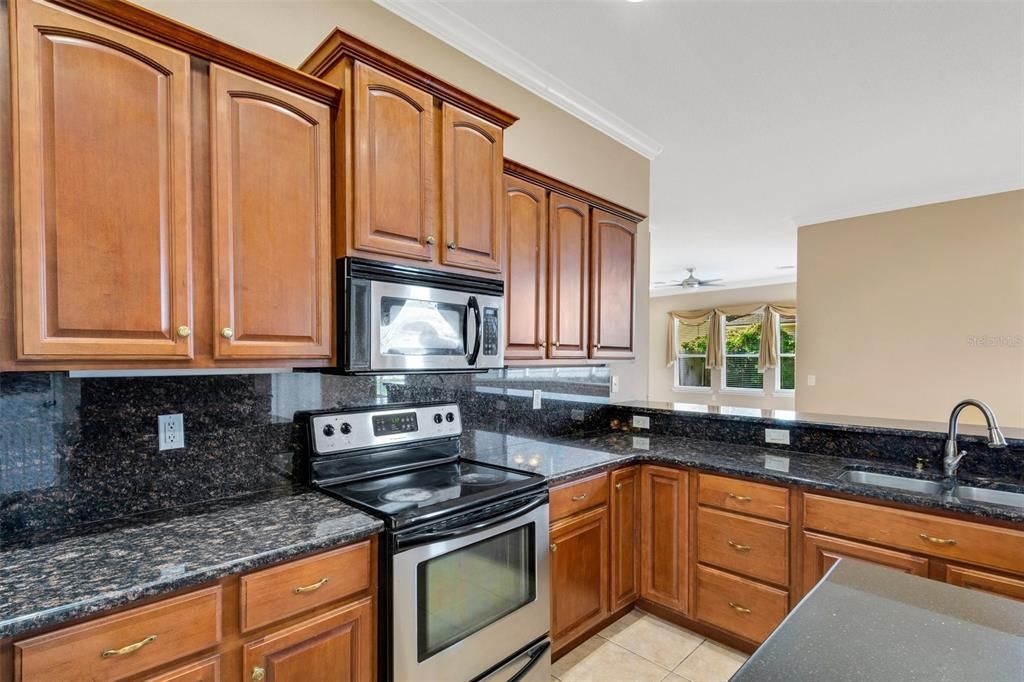 出租: $3,295 (3 贝兹, 2 浴室, 2661 平方英尺)