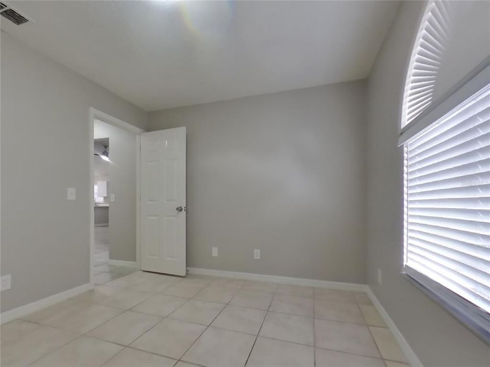 В аренду: $2,099 (3 спален, 2 ванн, 1087 Квадратных фут)