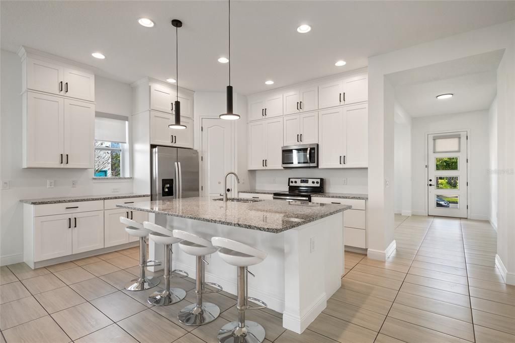 For Rent: $3,700 (3 beds, 2 baths, 2098 Square Feet)