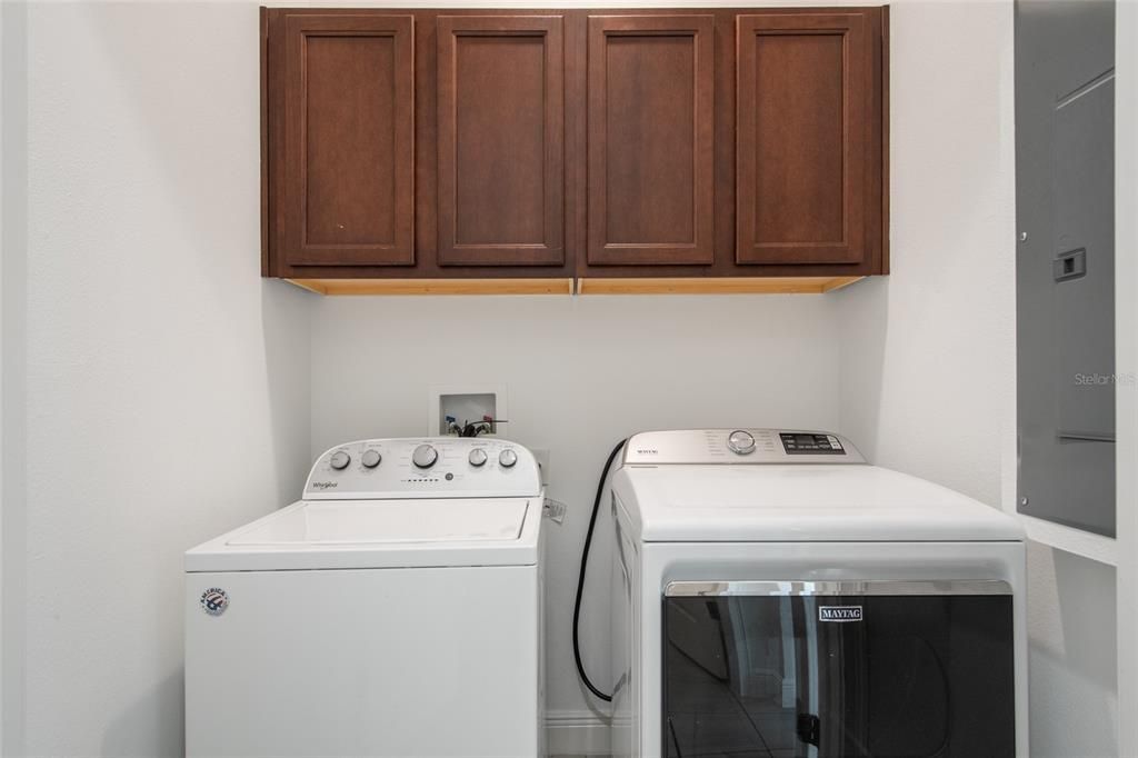 For Rent: $3,700 (3 beds, 2 baths, 2098 Square Feet)