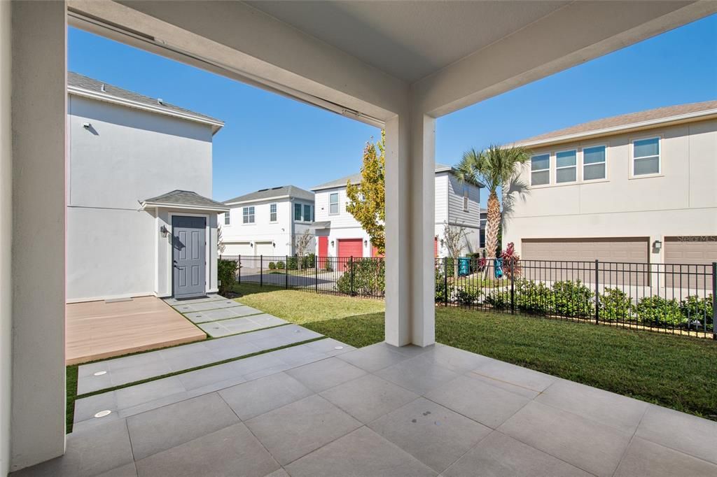 For Rent: $3,700 (3 beds, 2 baths, 2098 Square Feet)