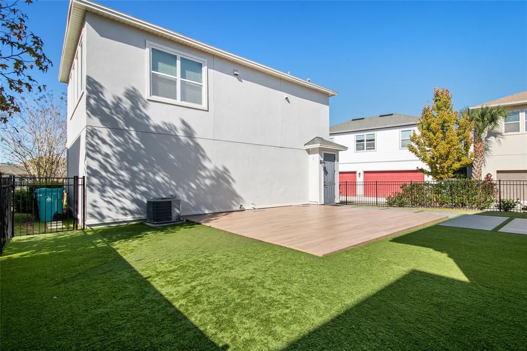 For Rent: $3,700 (3 beds, 2 baths, 2098 Square Feet)