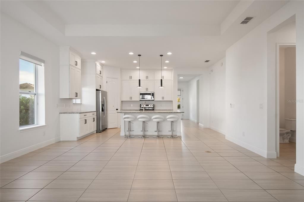 For Rent: $3,700 (3 beds, 2 baths, 2098 Square Feet)