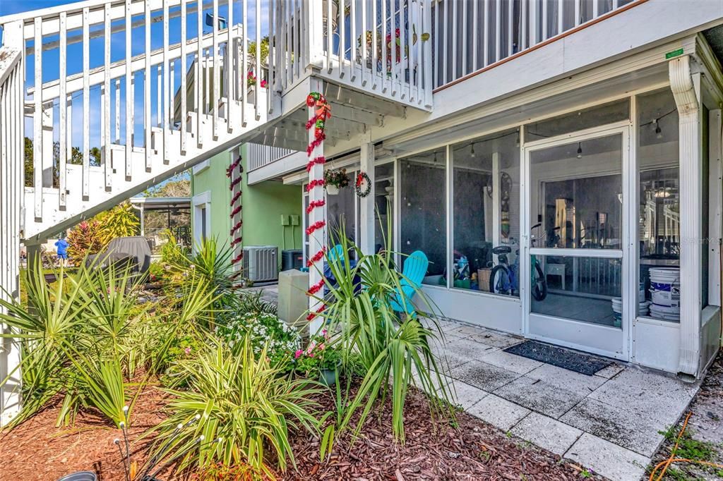 待售: $230,000 (2 贝兹, 2 浴室, 1100 平方英尺)