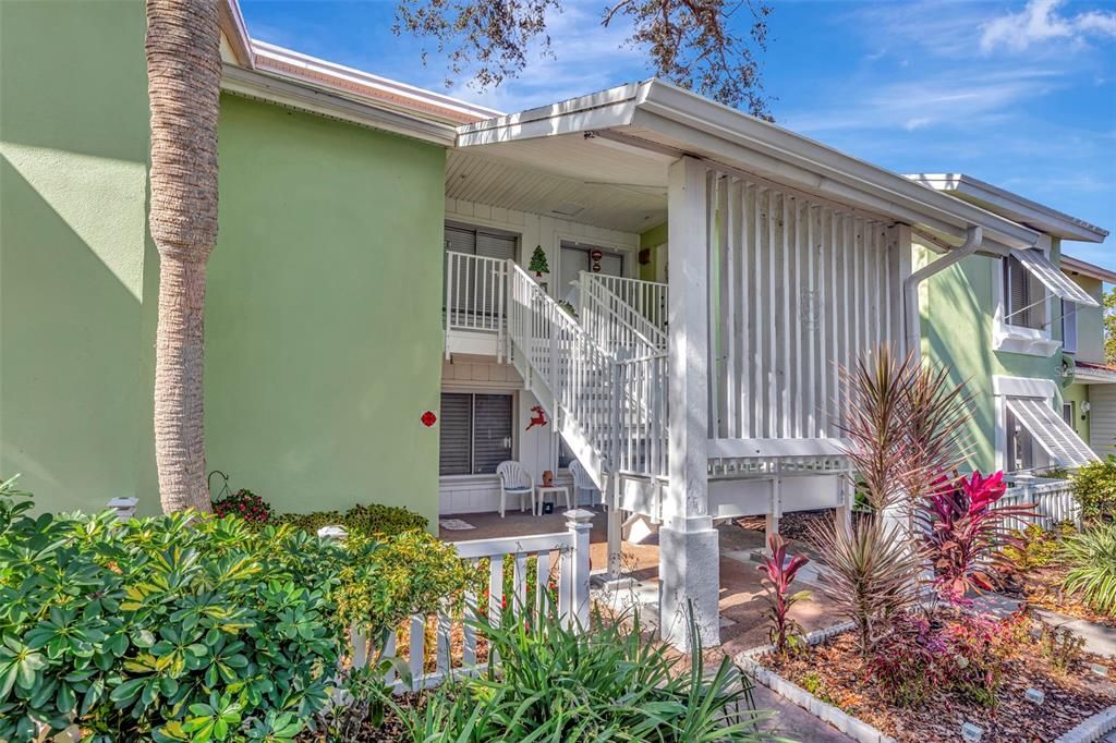 待售: $230,000 (2 贝兹, 2 浴室, 1100 平方英尺)