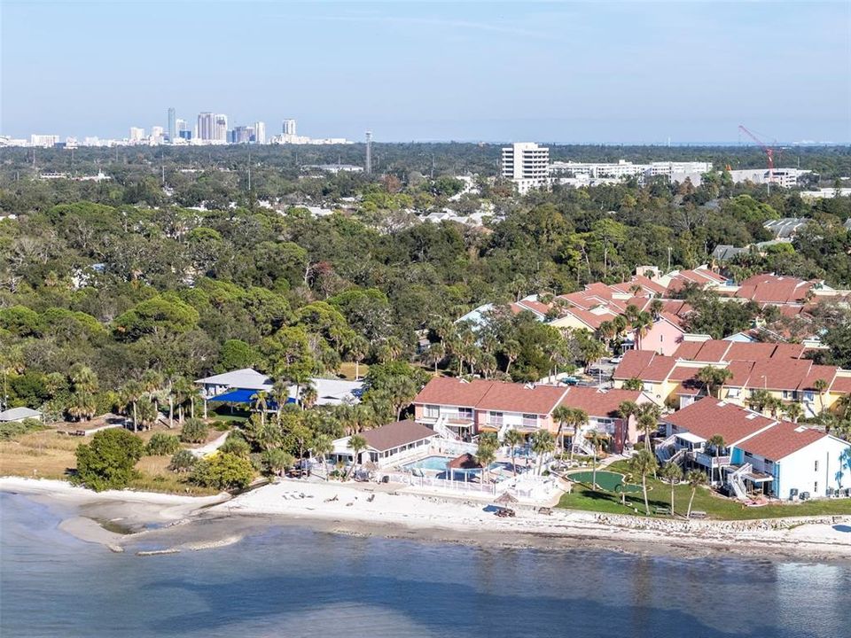 待售: $230,000 (2 贝兹, 2 浴室, 1100 平方英尺)