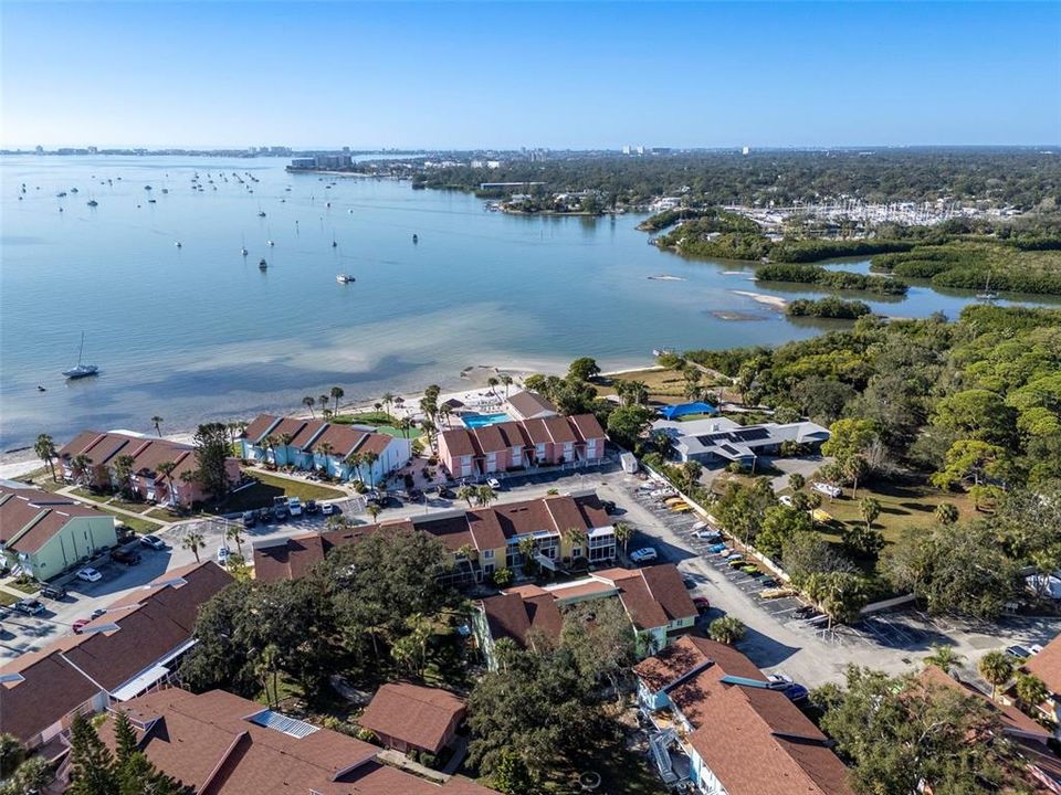 待售: $230,000 (2 贝兹, 2 浴室, 1100 平方英尺)